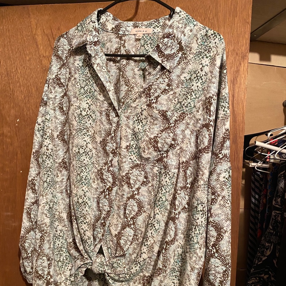 Button up shirt